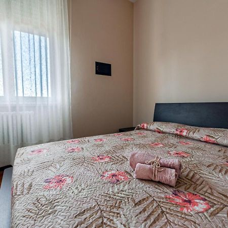 Luxury House Near Train Station Apartment Ливорно Екстериор снимка
