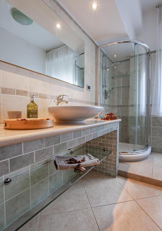Luxury House Near Train Station Apartment Ливорно Екстериор снимка