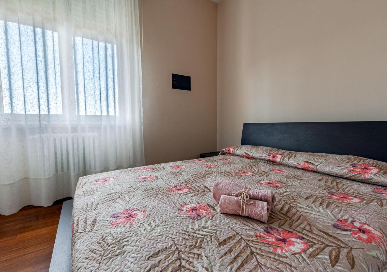 Luxury House Near Train Station Apartment Ливорно Екстериор снимка